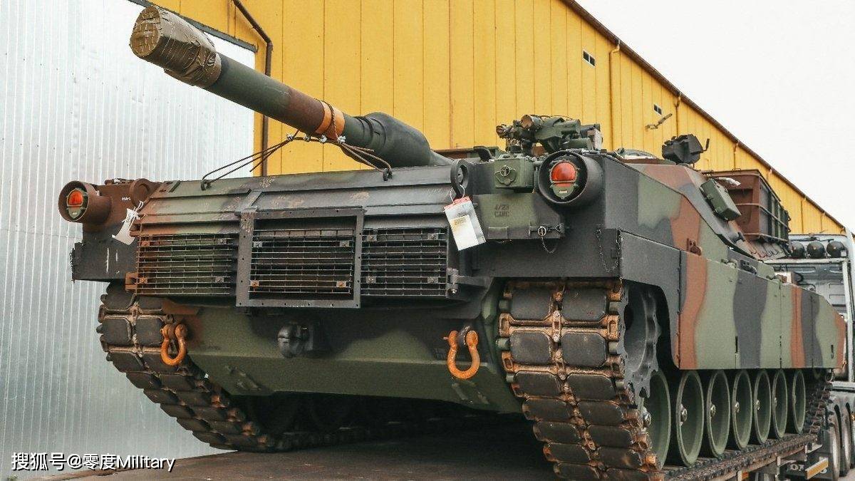 的m1a2 sepv3主战坦克,26辆m88a2装甲救援车和17辆m1110联合突击桥,总