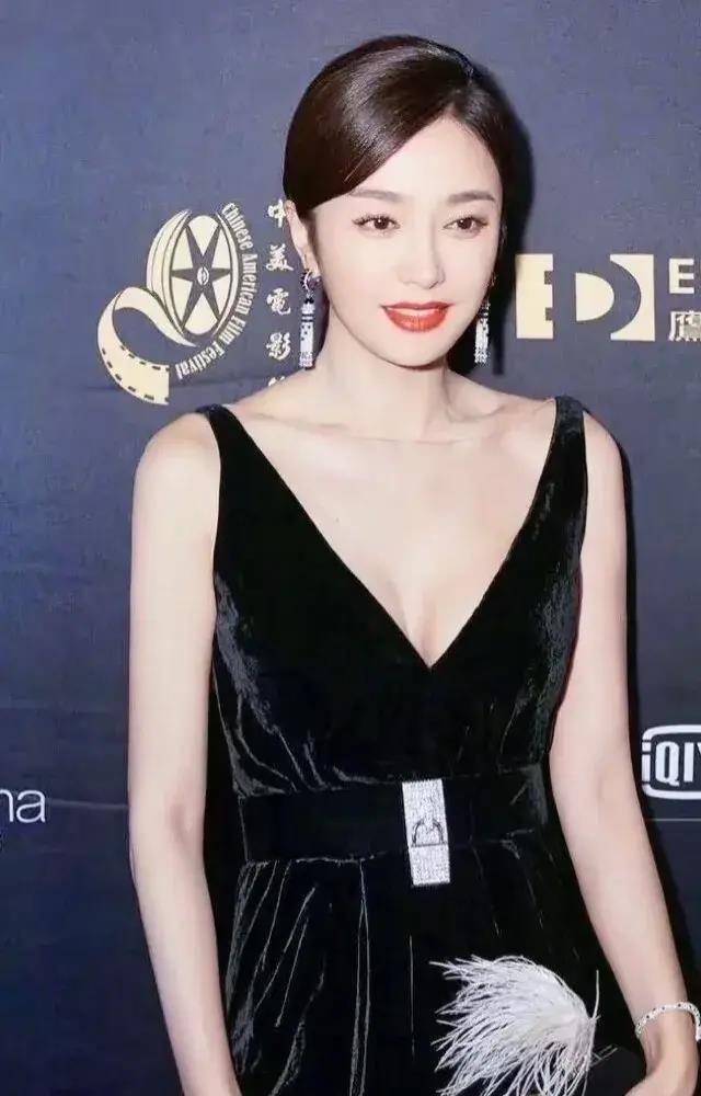 44岁的秦岚即将嫁入顶级豪门,男友富二代身世之谜揭晓_魏大勋_关系