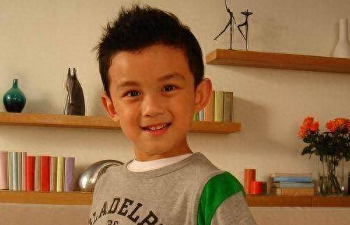 吴磊:海报被撤,直播被叫停,戏份被删,走到今天到底是谁的错?