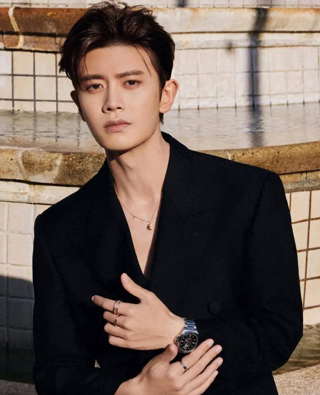 25娱乐瓜:杨紫成毅任嘉伦杨洋杨幂白鹿郑业成田曦薇魏大勋_照片_人家