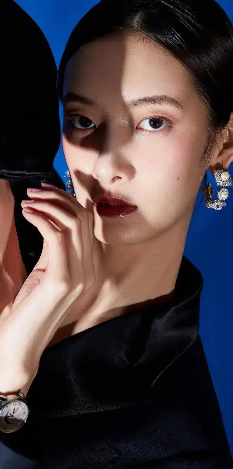 国际超模-cici项偞婧写真集_世界_cm_图片