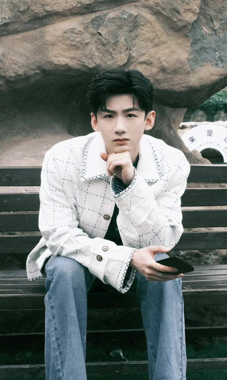 4个省颜值担当的男明星,山东有黄晓明,安徽有杨洋,你们省呢?