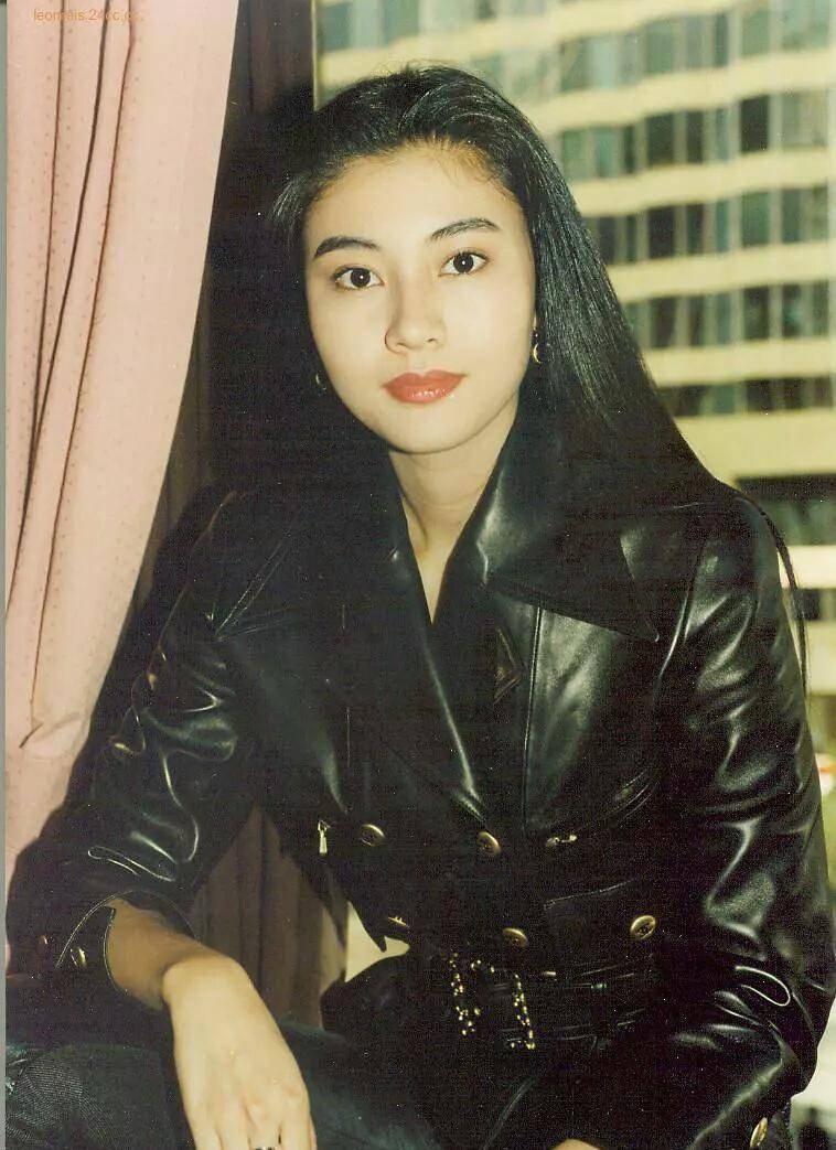 李嘉欣晒夫妻合照庆结婚15周年,揭秘他们幸福婚姻!_陈小豪_丈夫_爱情