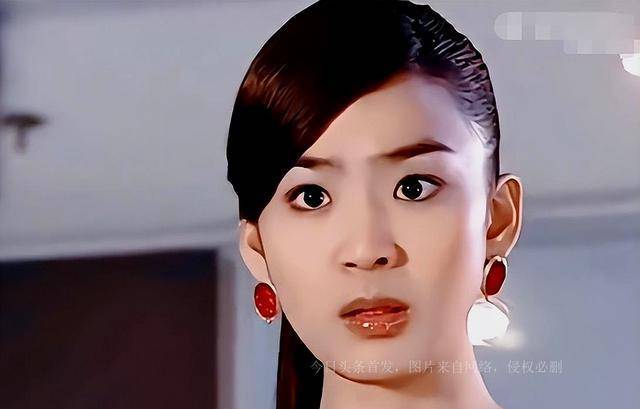 恭喜45岁洪小铃官宣恋情,对象是偶像剧男一号,17年前的cp成真_洪小玲