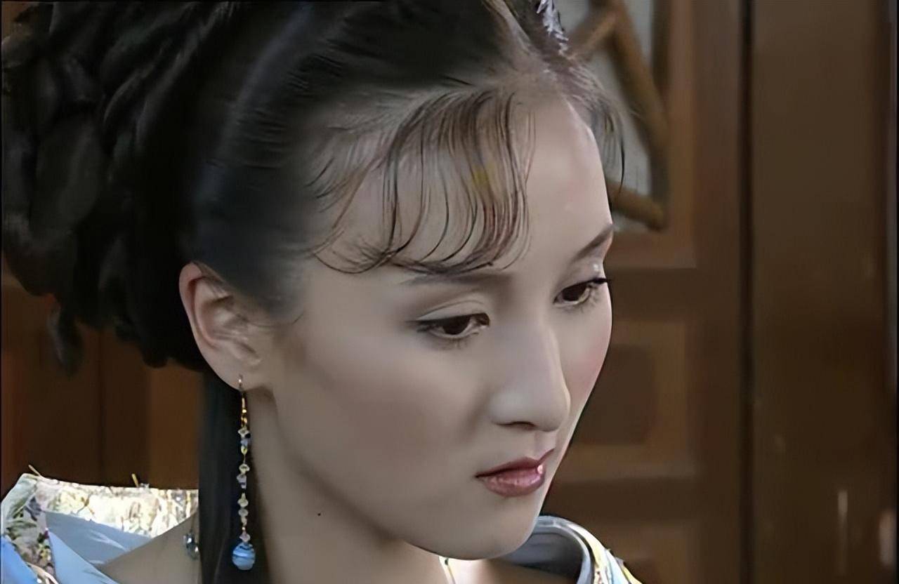 《情深深雨蒙蒙》梦萍消失多年,如今40岁仍少女_乐珈彤_演技_电视