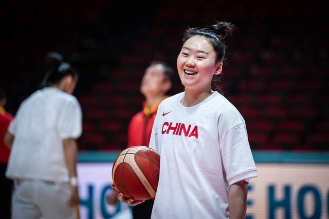 女篮国手晒康复历程,不愧是小钢炮,或成下一个阿不都_武桐桐_中国女篮