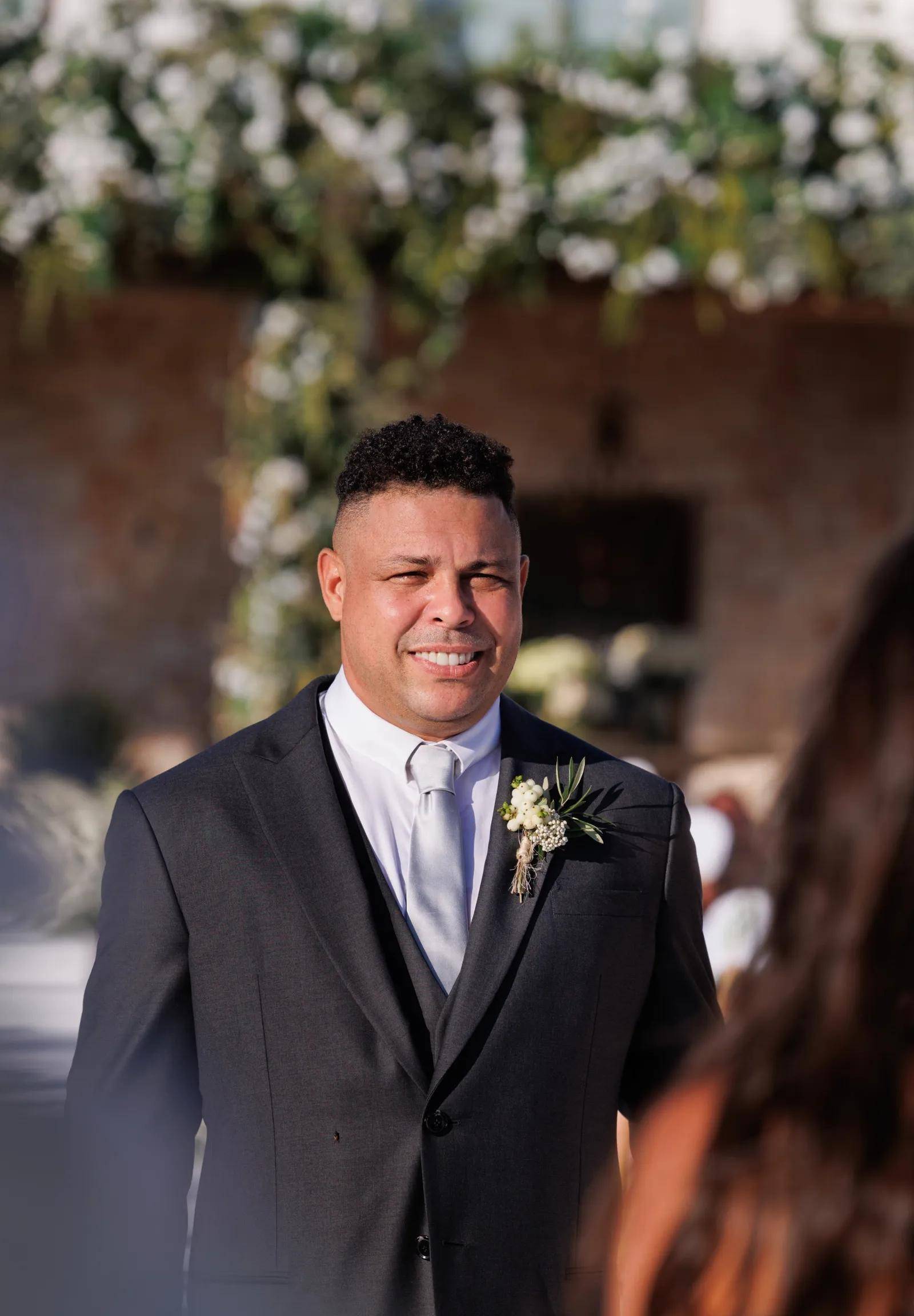 婚礼由周太奢华主持,新娘非常漂亮_贝克汉姆_身材_设计