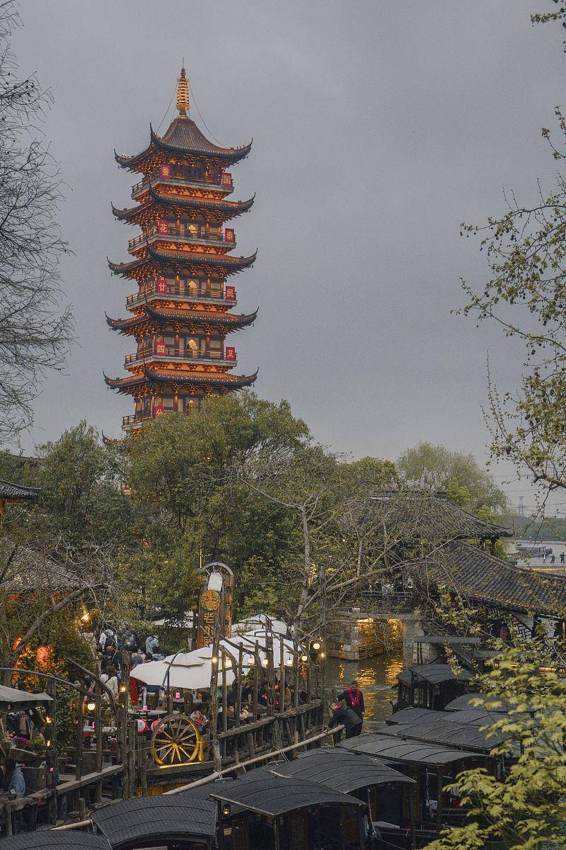 浙江湖州白莲塔——古建筑的历史韵味与文化底蕴_中国_高约_佛像