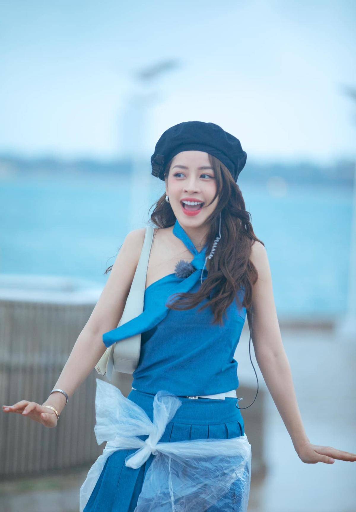 池浦穿时尚裙子被夸和娃娃一样漂亮_chi_越南_中国