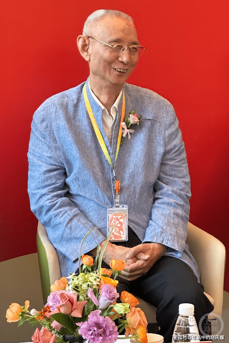 前首富首次回应:感觉自己在养老院更加舒心,天地更大_尹明_生活_机构