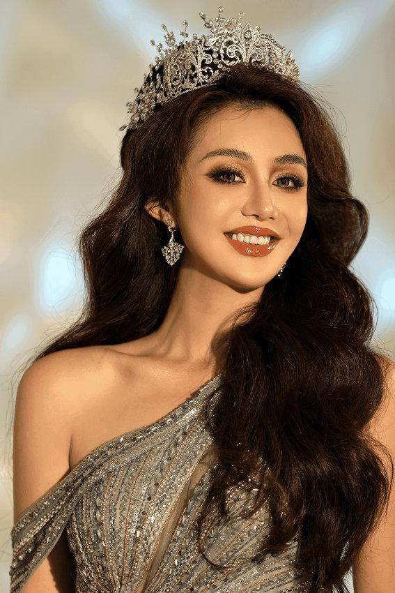 中国选手朱芷瑩(carrie)的夺冠,不仅体现了她个人的才华和魅力,也反映