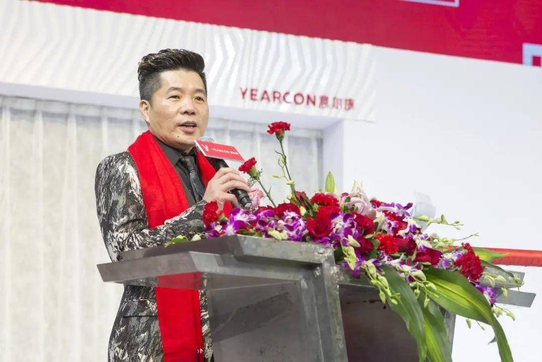 中国鞋王,正起死回生_单志敏_皮鞋_门店