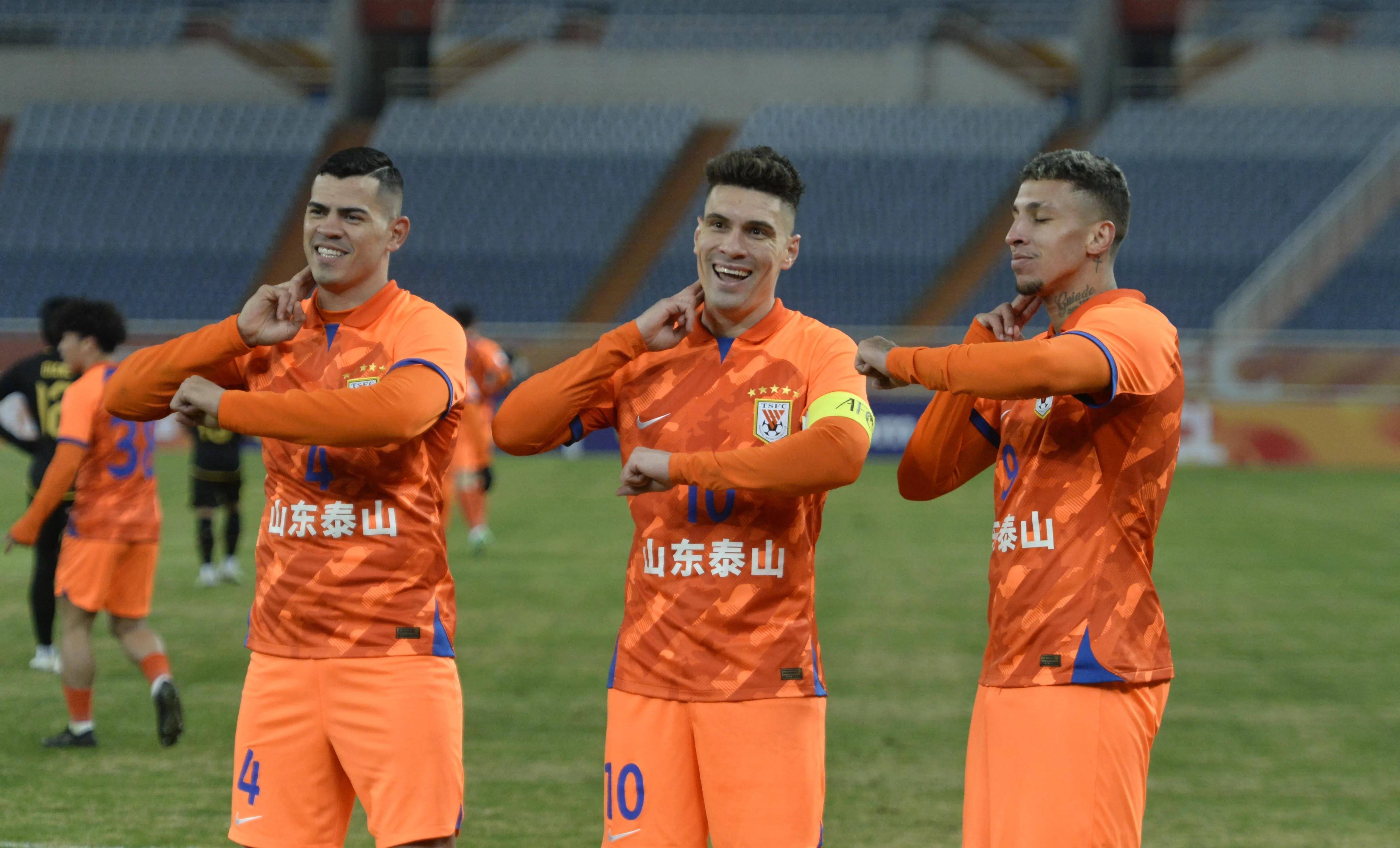 泰山队6-1大胜菲律宾卡雅fc!
