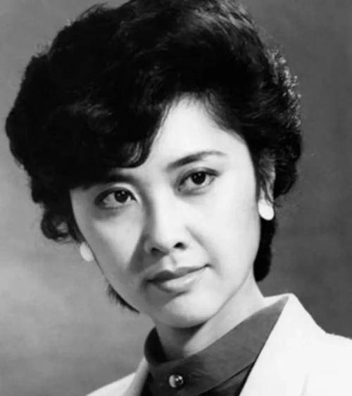 红极一时的女儿国国王朱琳,至今仍无儿无女,她到底在追求什么_张其昌