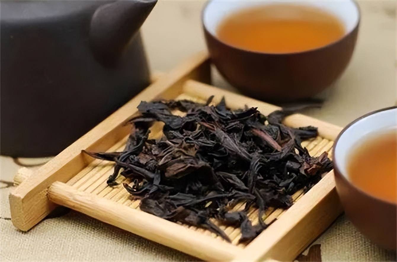 乌龙茶属于红茶还是绿茶？红茶绿茶乌龙茶，都有啥区别？