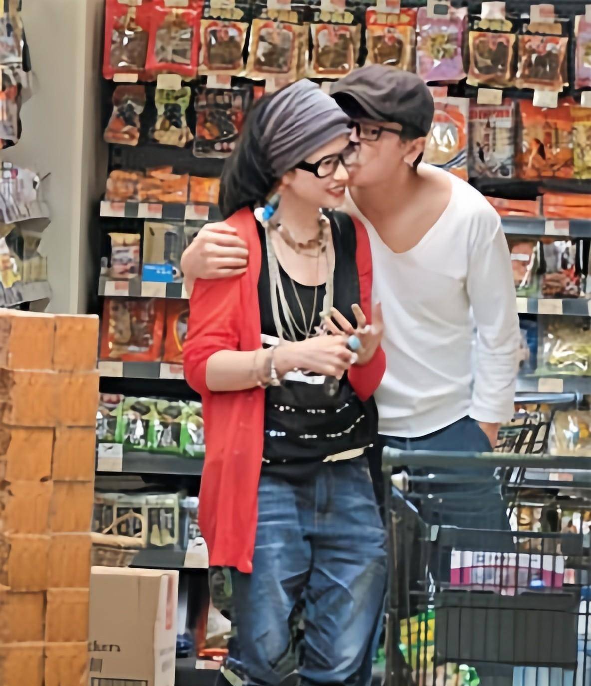 邵美琪:7年师生恋无果,与郑伊健相恋被夺爱,单身背后有泪水_戚其义