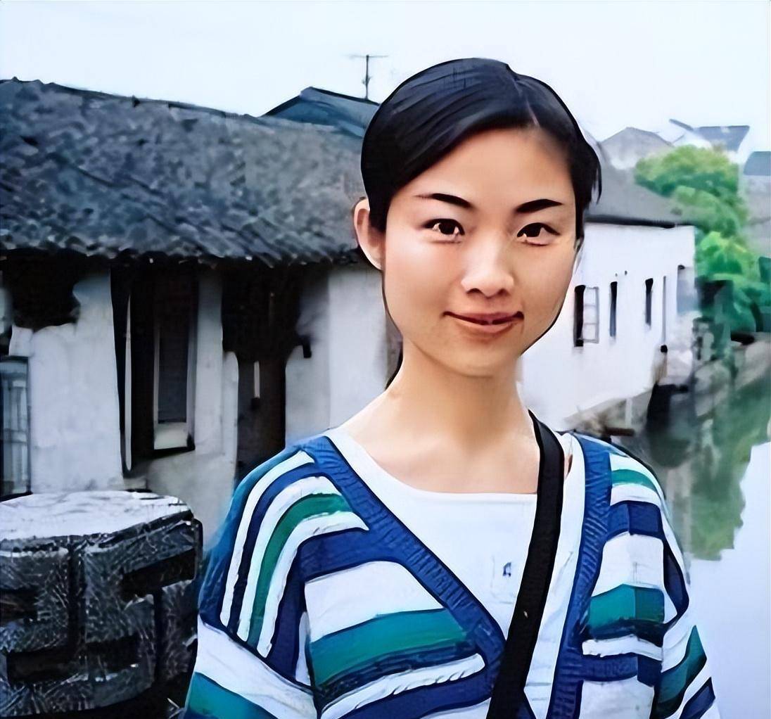 康辉和刘雅洁在央视内部,一直以来都被称之为模范夫妻,并且两个人的