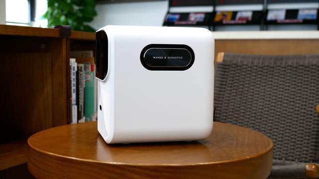 更好看,更好听的万播M1 Pro投影仪来了,年轻人们冲吧!