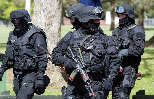 新西兰特大枪击案,枪手一口气杀伤97人,警察为何20分钟后才来?