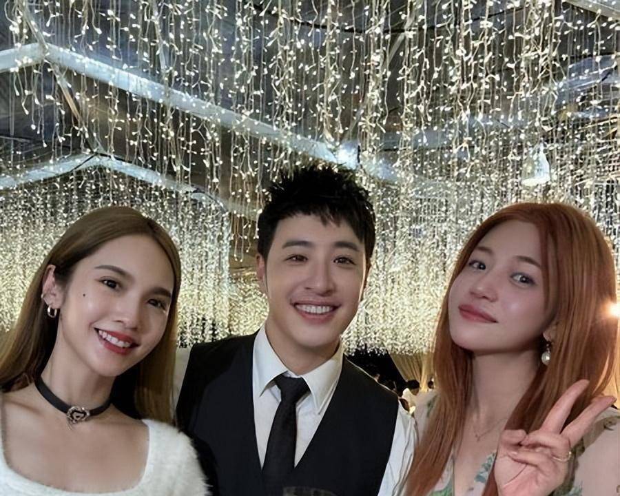 杨丞琳,李荣浩合体现身潘玮柏婚礼!