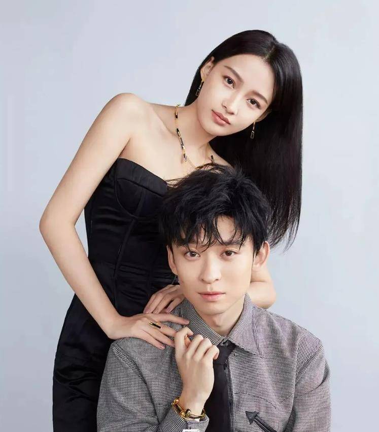 孙怡和董子健这一对,男帅女靓,平时同框也是齁甜齁甜的,两人还有个五