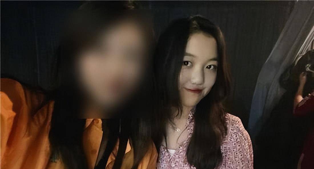 李亚鹏:因商演王菲心灰意冷,亲吻女儿大腿引热议,他到底有多作_李嫣