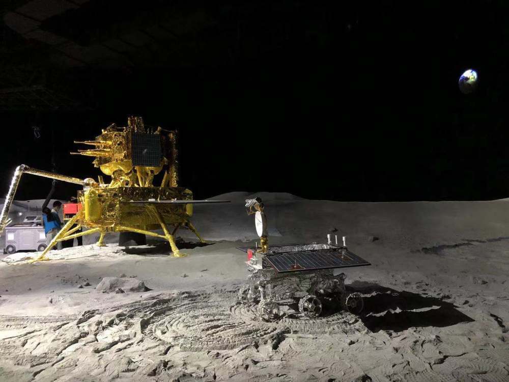 中国月壤太独特?美国7次登月搬回382千克,却厚着脸皮找中国要!