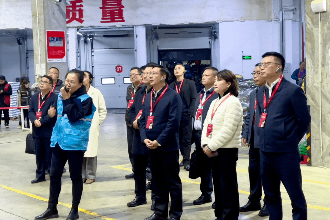 广西贺州市委书记李杰云到海亮集团考察_合作_明康汇_基础教育