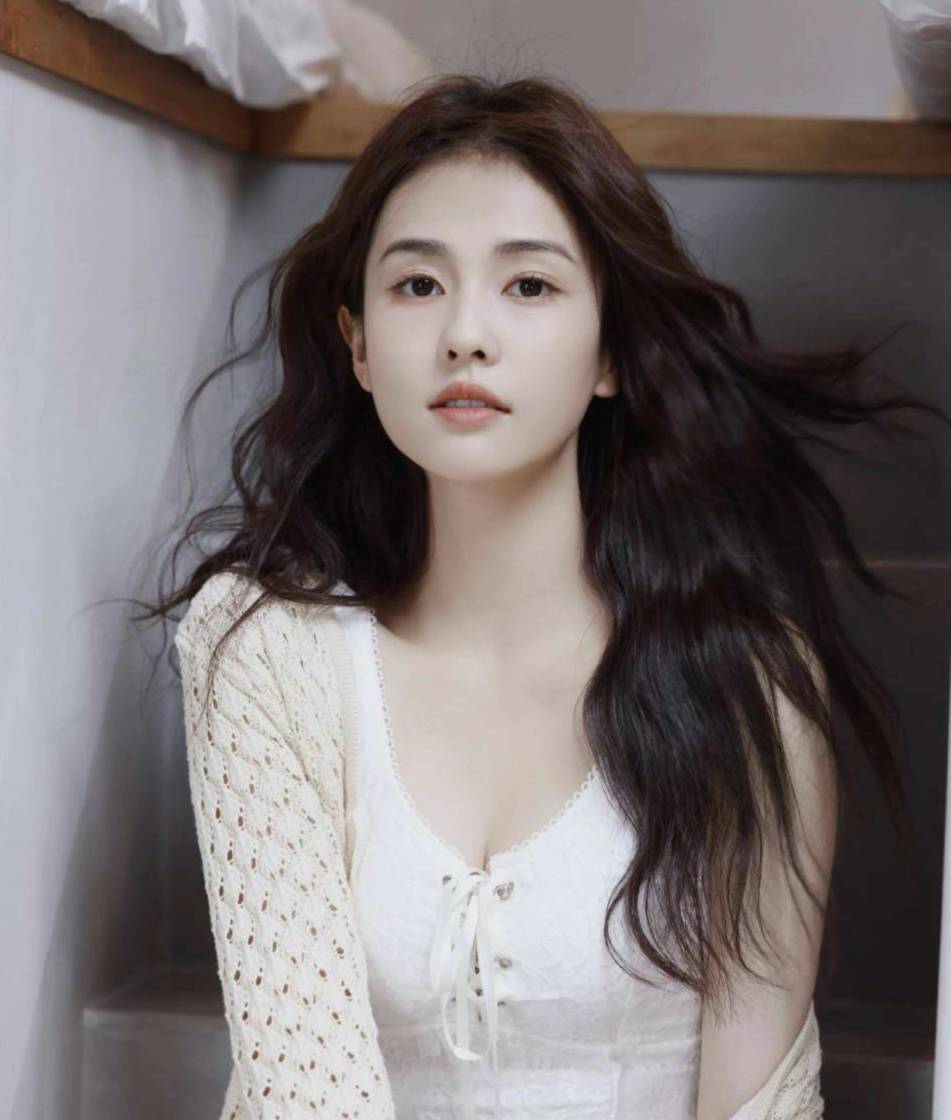 29岁白鹿展现性感魅力,纯欲风范无人能敌!_观众_演技_表演