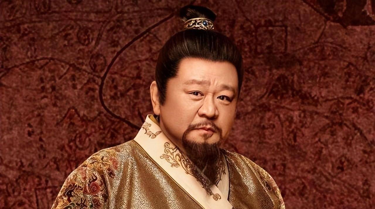 杨荣:大明王朝的第一重臣,四十年历经三代的巅峰首辅_男人_军事_明朝