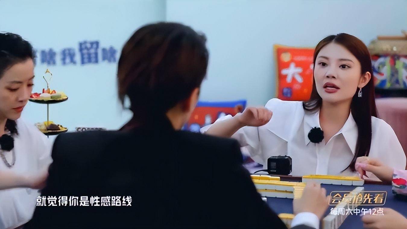 徐冬冬:因"椰汁女神"走红,朋友圈遭盗用,自爆被两任男友家暴_时尚