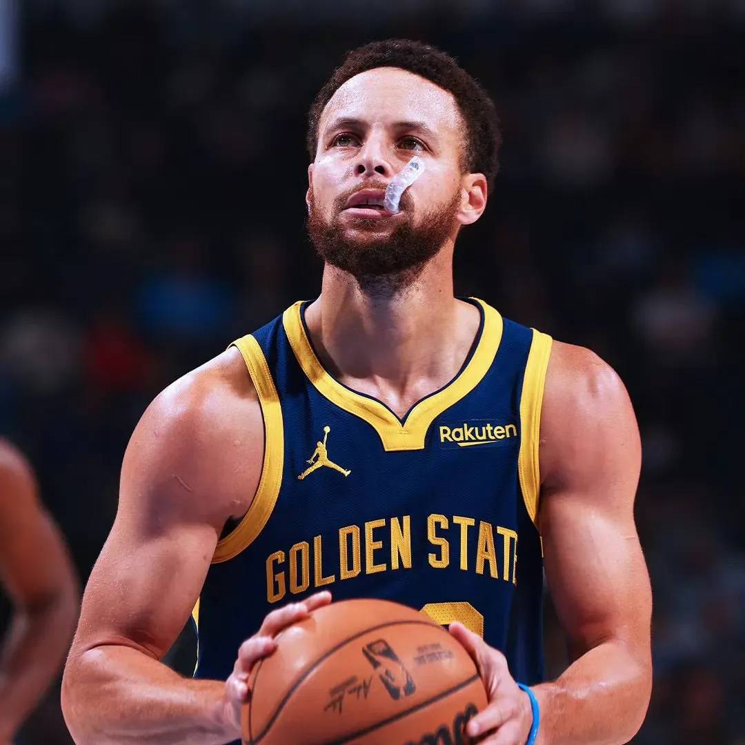 nba :勇士136比138加时憾负雷霆,球员表现一览,库里34分,库明加24分