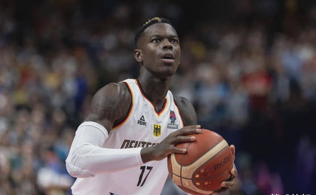 看了世界杯mvp施罗德本赛季nba表现,才发现不是铁人当不了超巨_篮板