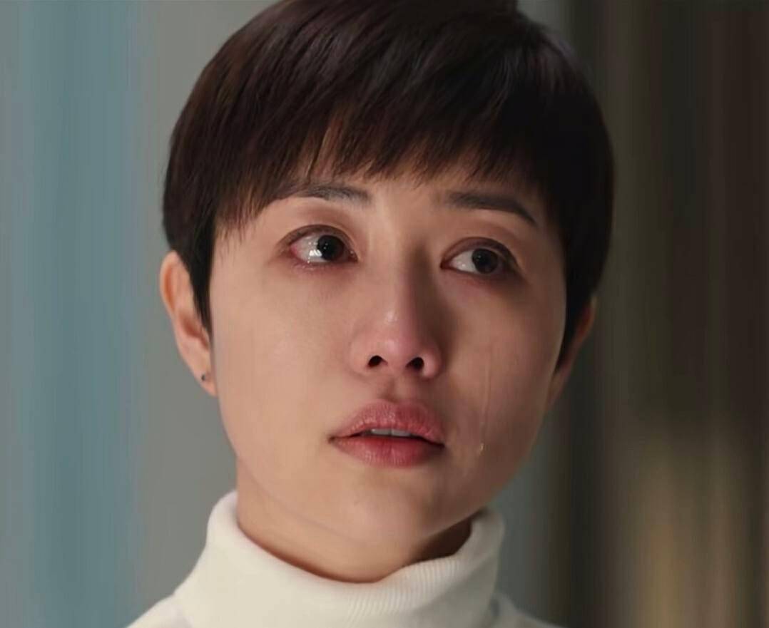 而翻看简历发现,除了侯元元,她在荧屏上还留下一些让人印象深刻的角色