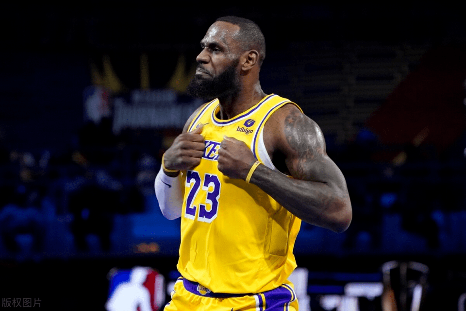 浓眉赢了数据却没获得mvp,看看詹姆斯怎么说?_季中_锦标赛_决赛