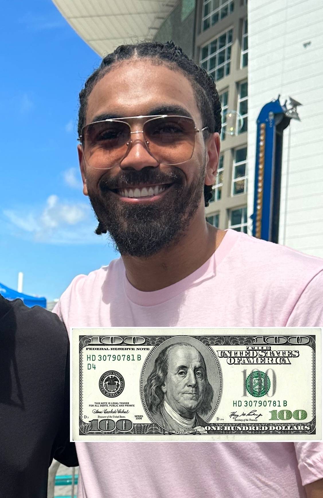 27岁湖人后卫0出场,躺赚50万美元,收入超cba顶薪_文森特_詹姆斯_奖金