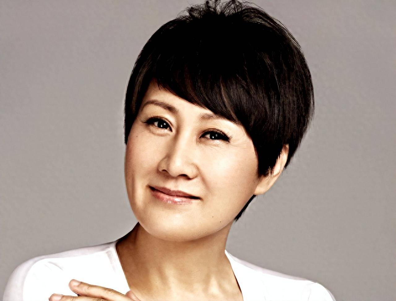 圈嫁作家,婚后照顾婆婆23年,今61岁和女儿成"姐妹"_凯丽_张建全_张可