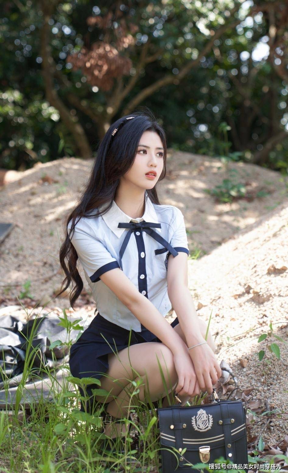 如何正确穿着jk制服和白丝袜?_影响_袜子_尺码