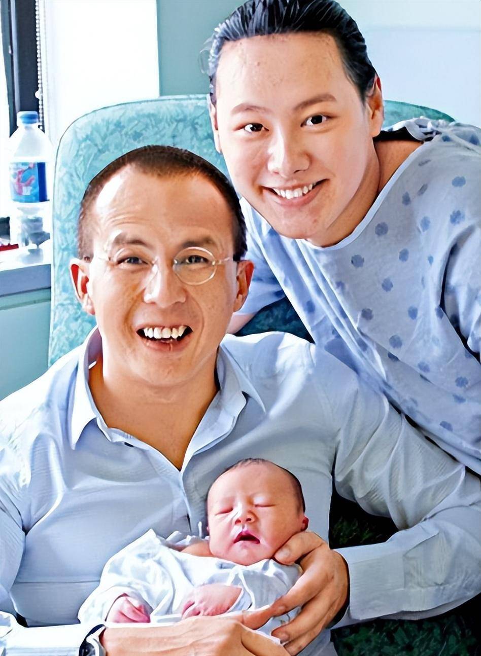 一场采访,戳穿了李泽楷的"精明",梁洛施的话,终于信了_孩子_母亲_家族