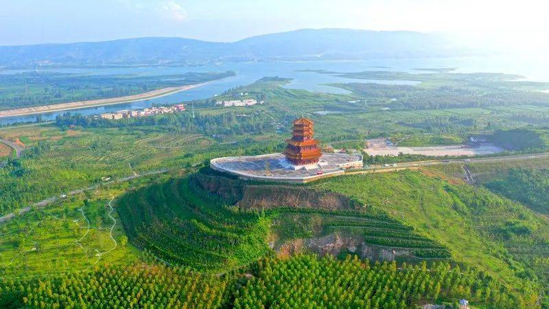 南阳市渠首水土保持科技示范园位于河南省南阳市淅川县九重镇,南邻南