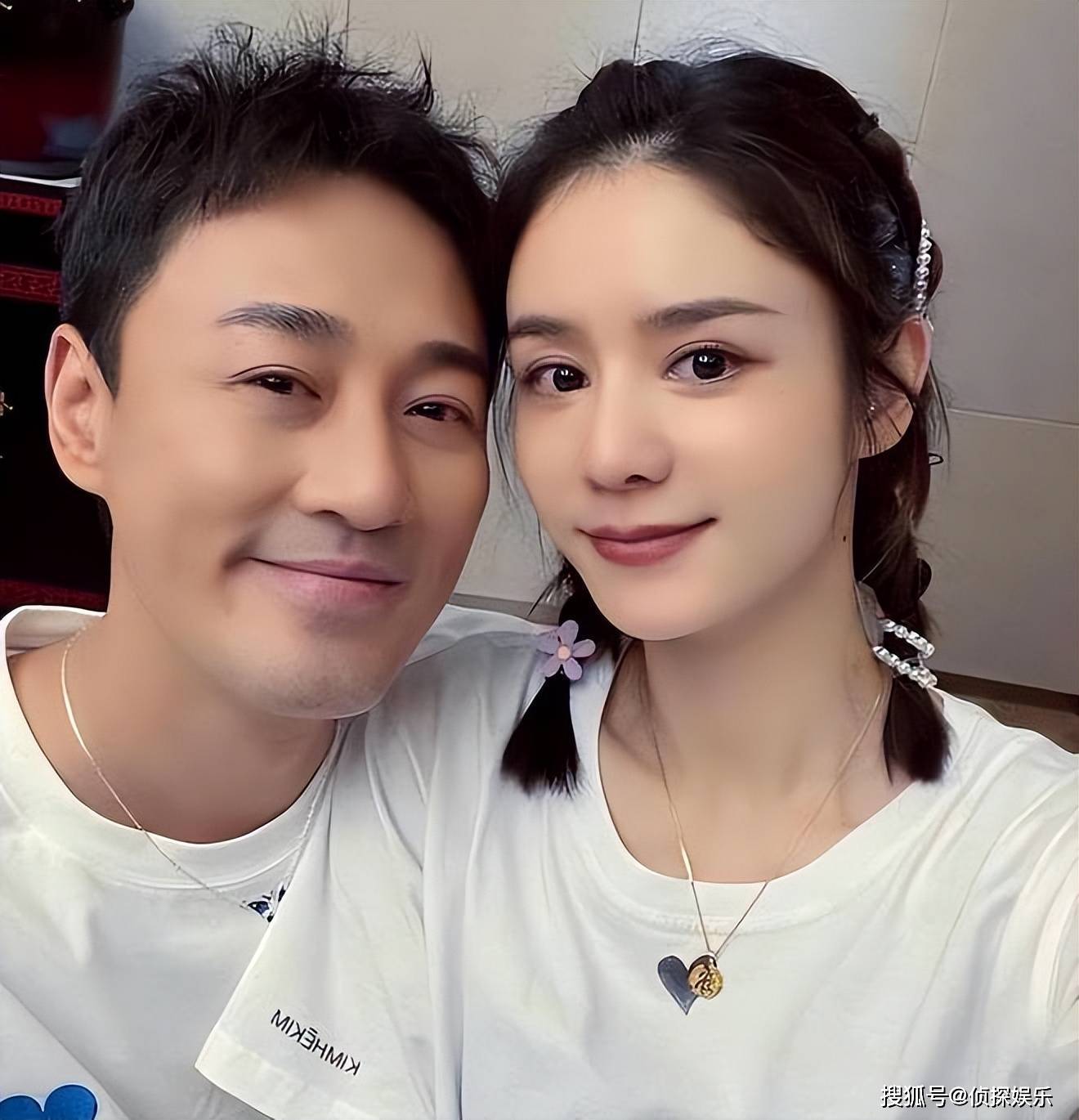 一家三口幸福同框,小luna露正脸越长越像爸爸_张馨月_林峰_露娜