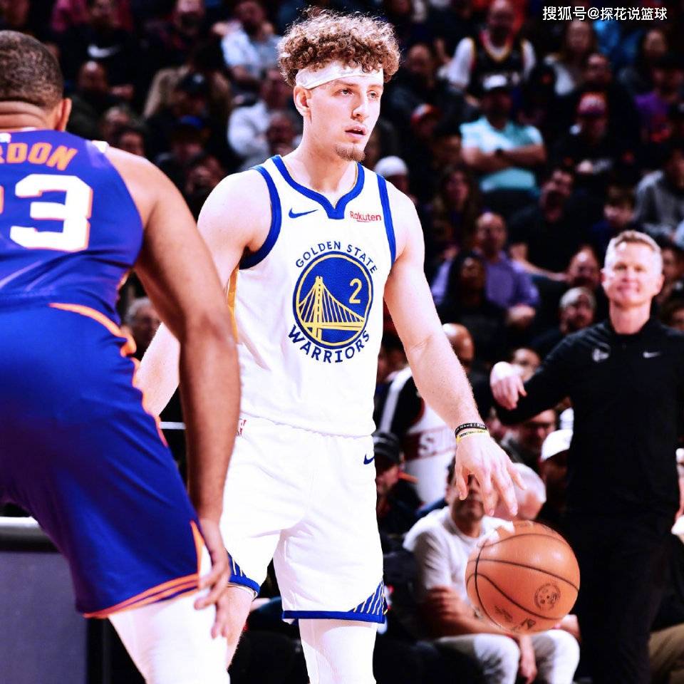 勇士3分惜败太阳!格林又被驱逐,库里失绝平三分_比赛_努尔基奇_布克