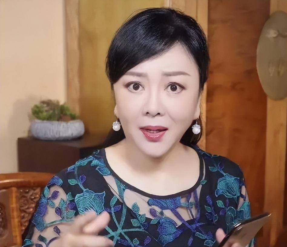 从最美"孙二娘"到"通缉犯",被丈夫狠心背刺,她究竟经历了啥_梁丽_朋友