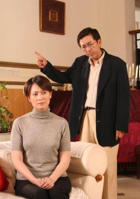 二婚嫁入豪门至今无子,今60岁被宠成"公主"_左玲_左灵_王建成