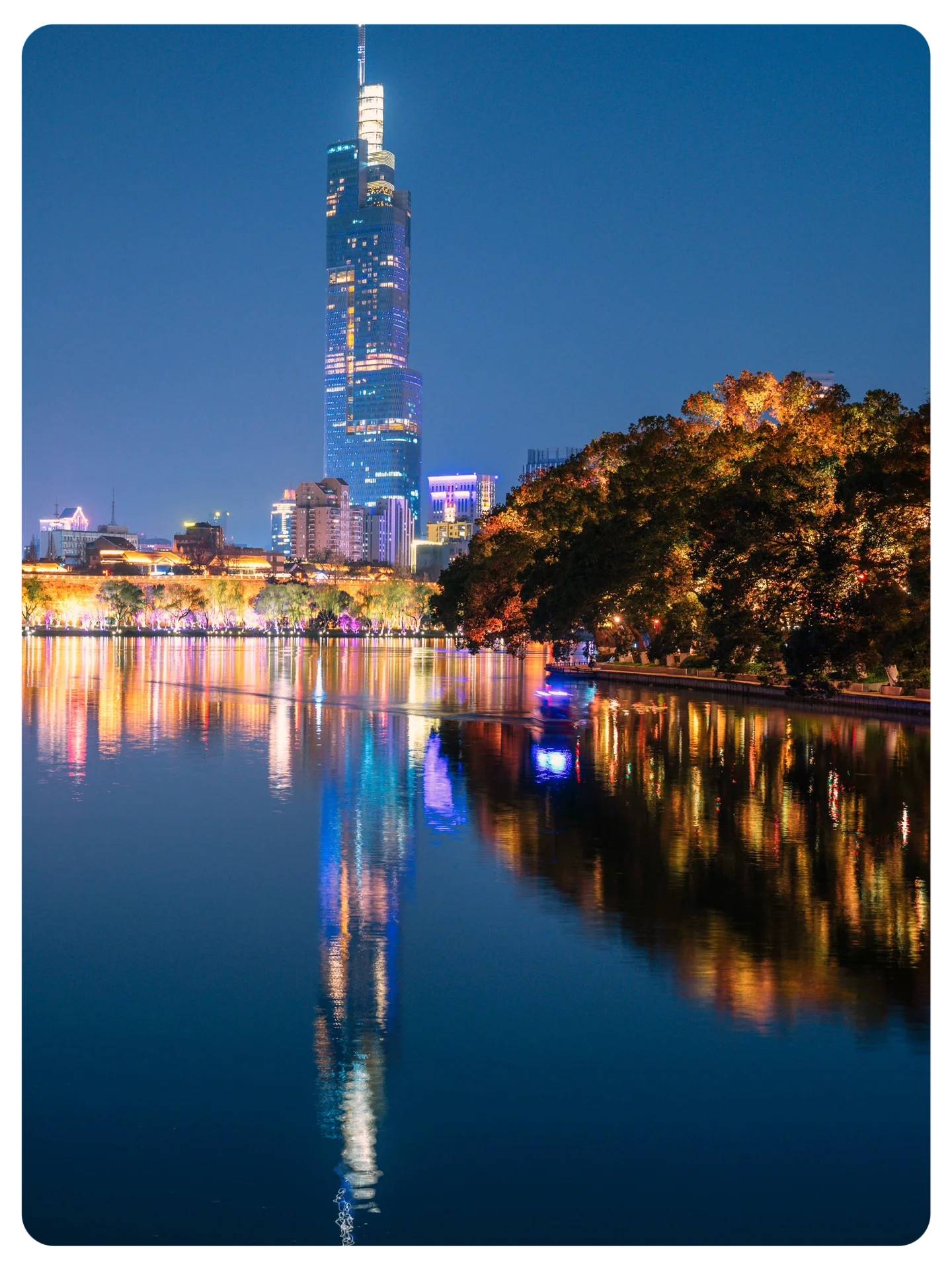 南京玄武湖游玩夜景拍照攻略_城墙_城市_解放门