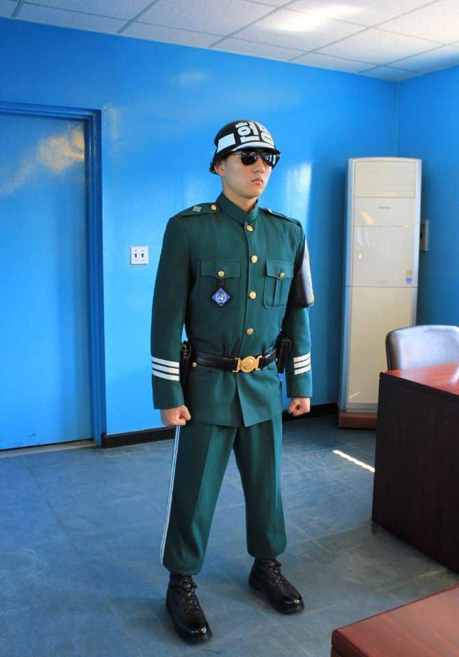 板门店韩国士兵图片