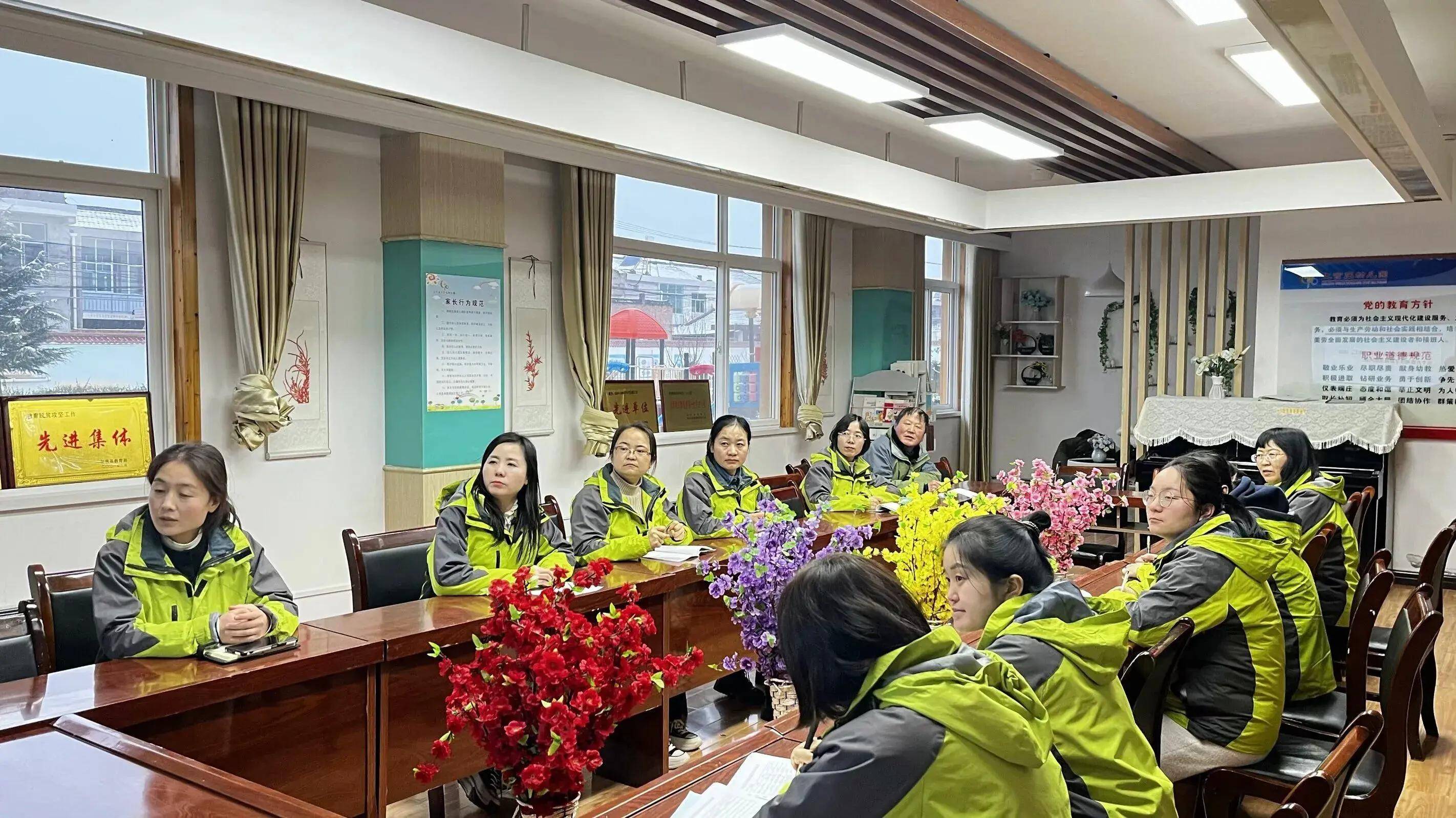 旬邑县上官庄幼儿园开展外出教师学习汇报会