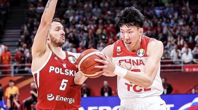 周琦回应19年被骂波兰周:竞技体育菜是原罪,用成绩说话最重要_比赛