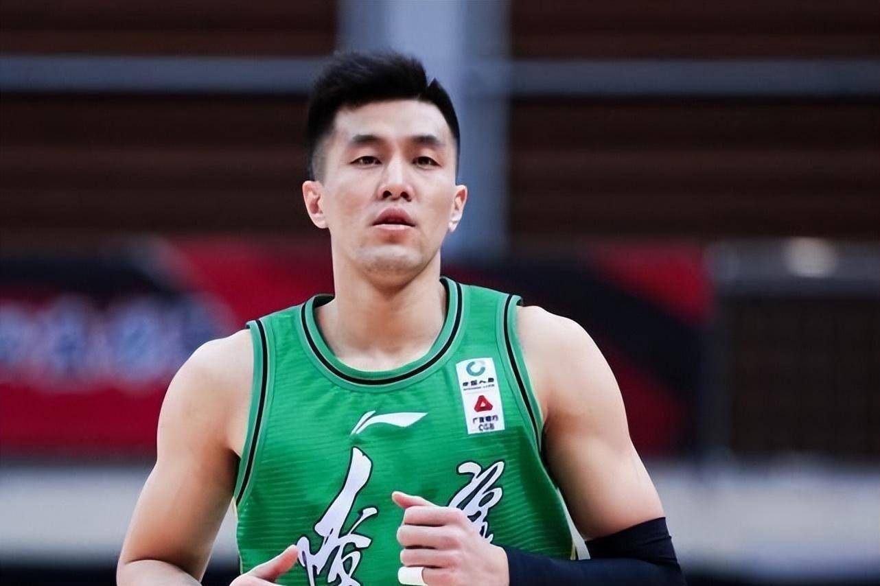 cba三消息:郭艾伦复苏反转,周琦批中国男篮,广东第3外援有变_球迷