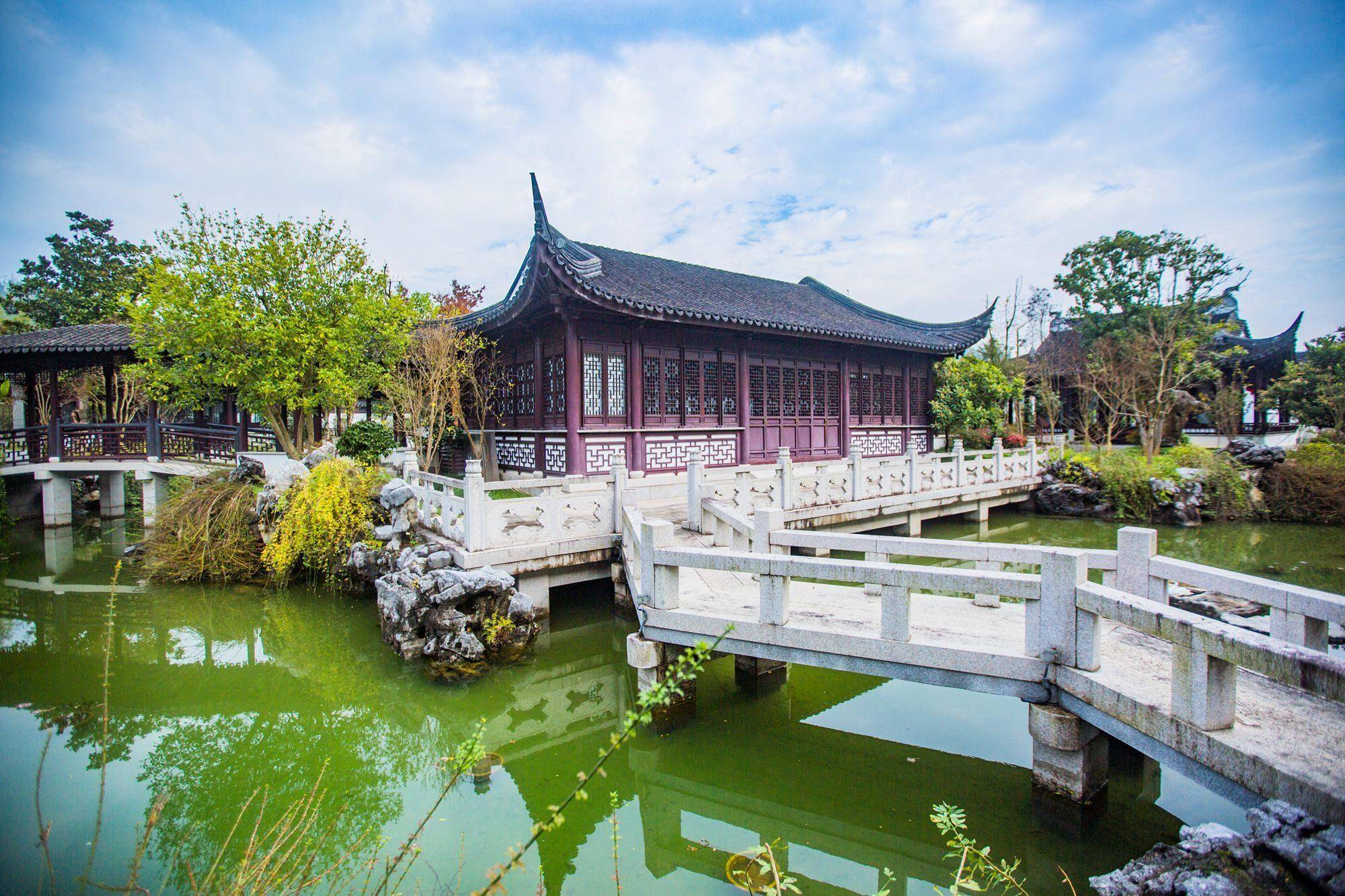 原创            遂昌关雎文化园，粉墙黛瓦，庭院深深，拍摄古风照的好去处-遂昌关雎小镇